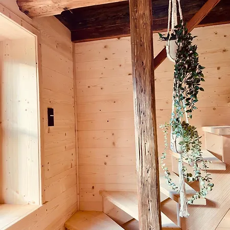Horská chata Cosy With Garden, Fire Pit & Stunning Views