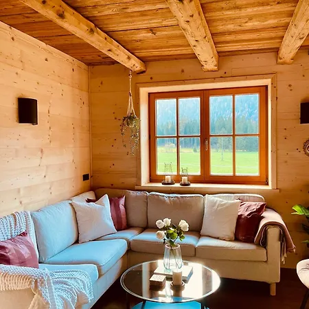 Cosy With Garden, Fire Pit & Stunning Views